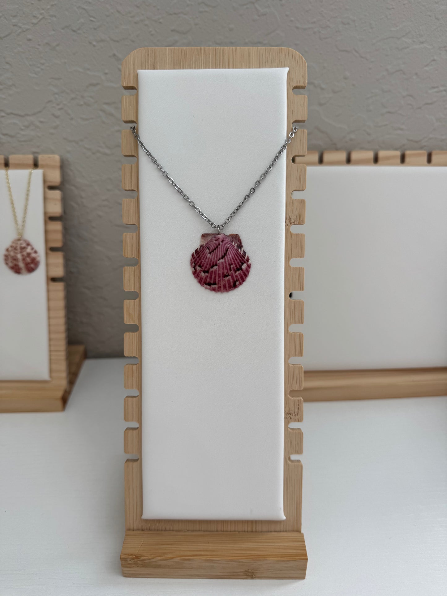Silver Dainty Scallop Necklace