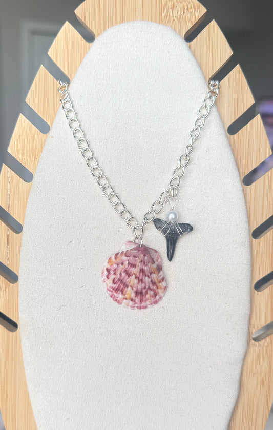 coastal clash necklace