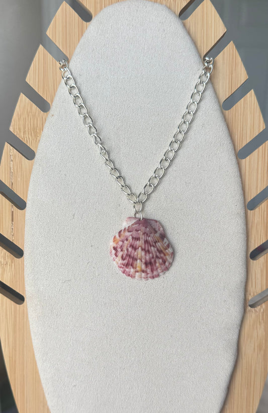 shoreline necklace